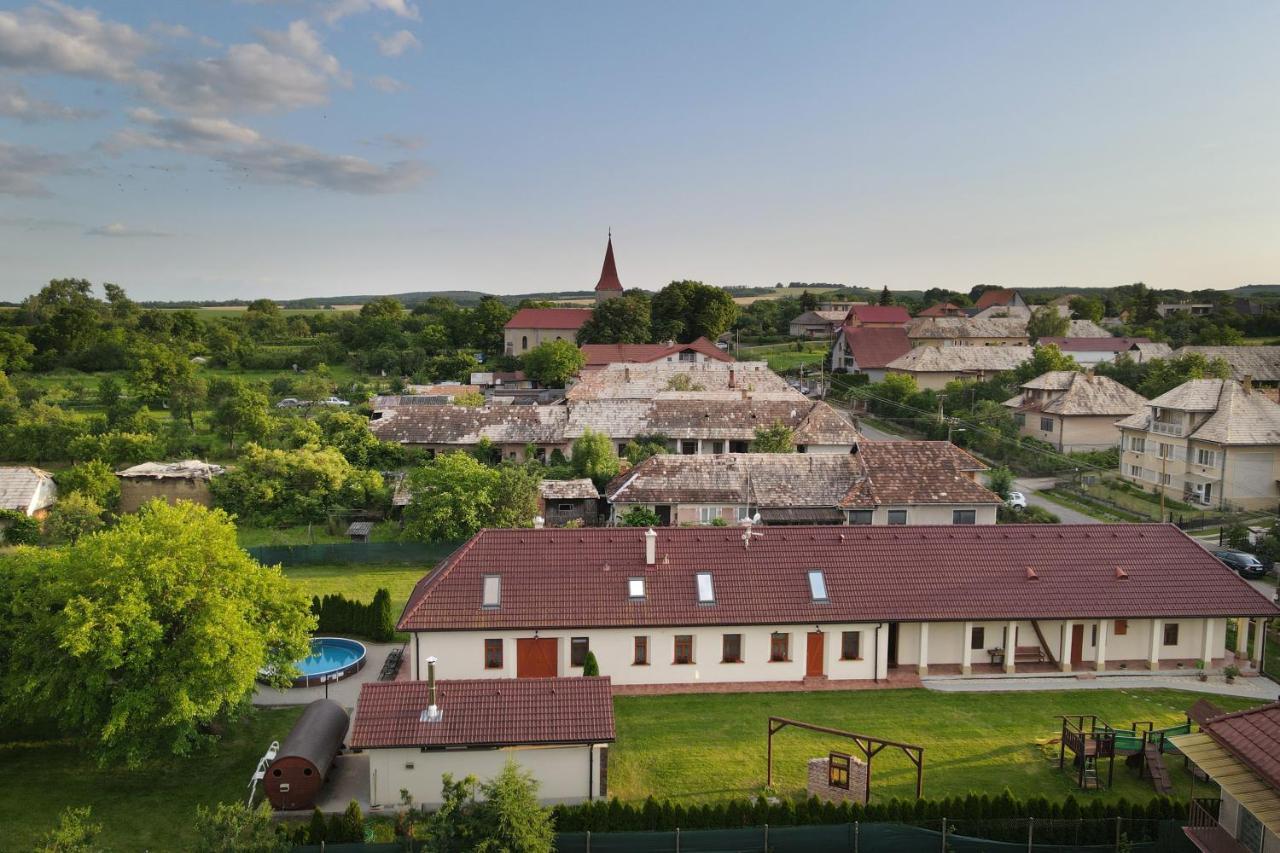 Appartement Farmaobeckov Sk Extérieur photo