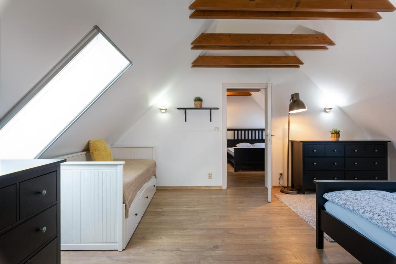 Appartement Farmaobeckov Sk Extérieur photo