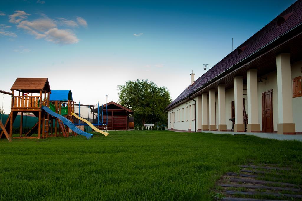 Appartement Farmaobeckov Sk Extérieur photo